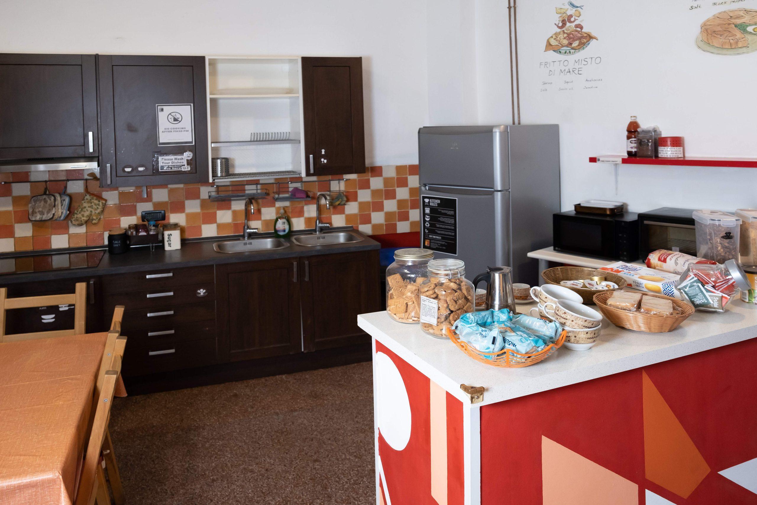 kitchen manena hostel